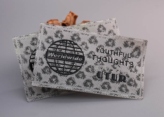 Gedrukt met Zwarte Glanzende het Siliconeetiketten van de Emblemendouane voor Kleding