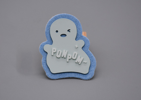 Witte Microfiber paste het Gedrukte Silicone Logo For Clothing van de Etiket Dikke Plaat aan