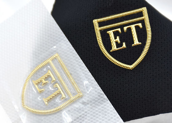 Gouden 3D Opgeheven TPU-de Kledingsetiketten van de Hitteoverdracht voor Ski Suits, het Werkkleren